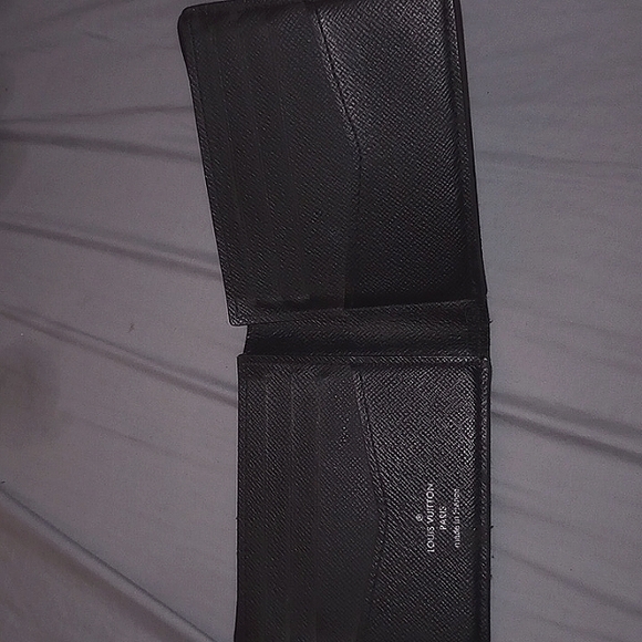 Louis Vuitton wallet black and grey - Picture 2 of 3